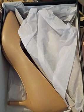 French Connection Tan Pointed-Toe Pump